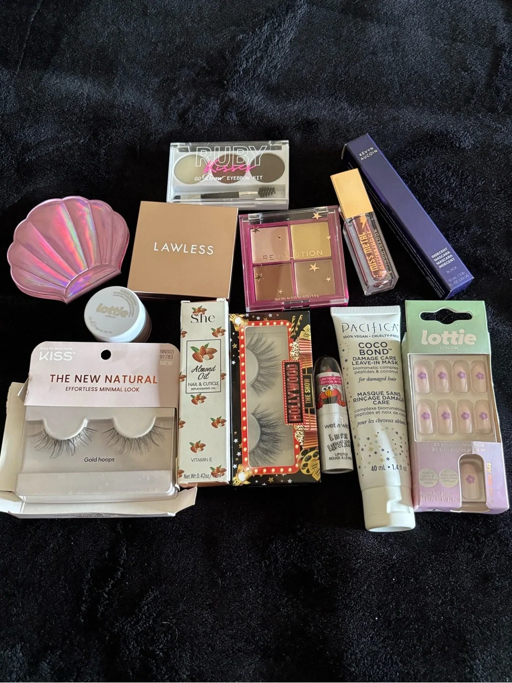 Makeup Bundle Includes New & Lightly Used- Makeup Artist Trying To Declutter